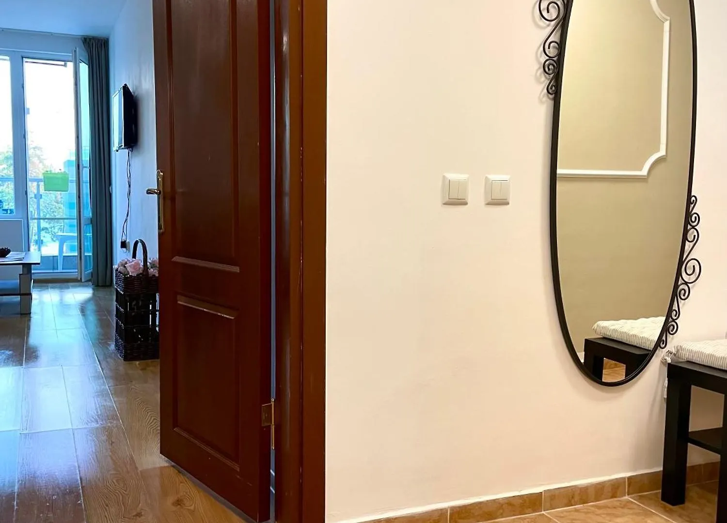 Budget First Sea Line Apt. Flora Pomorie