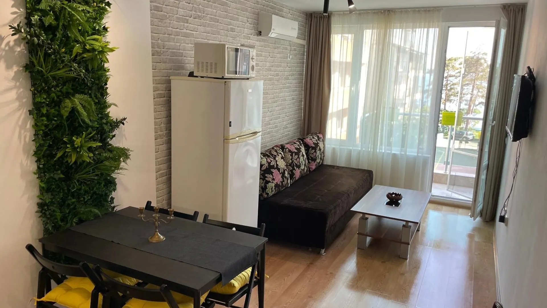 Apartment Budget First Sea Line Apt. Flora Pomorie Bulgarien
