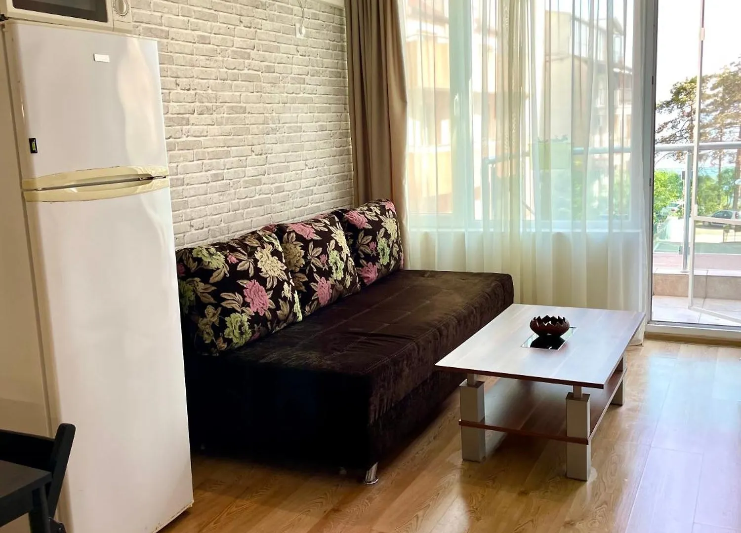Budget First Sea Line Apt. Flora Pomorie 0*,  Bulgarien